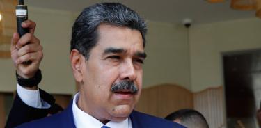Nicolás Maduro atiende a medios de comunicación