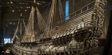 El galeón Vasa propiedad del rey Gustav II Adolf, quien lo mandó a hacer tan espectacular y grandioso.