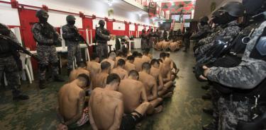 Presos de la cárcel de Piñero, en Rosario, tras su militarización