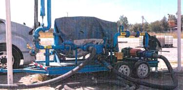 Elementos de la FGR aseguran vehículo pesado con presunta carga de huachicol en El Salto, Jalisco.