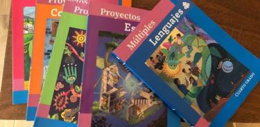 La Caniem explica que la SEP y la CONALITEG “están presuntamente elaborando los libros de texto de inglés del ciclo escolar 2024-2025 sin tener los programas de estudio correspondientes para preescolar y primaria”.