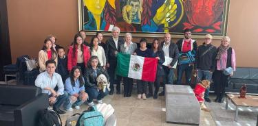 Personal diplomatico en Ecuador a su regreso a México