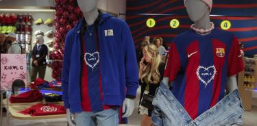 El Barcelona lucirá el logotipo de la colombiana Karol G en la camiseta del clásico