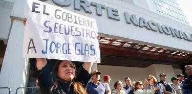 Simpatizante del exvicepresidente Jorge Glas exige su liberación ante la corte que denegó un recurso de habeas corpus