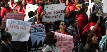 Protesta de maestros y personal de la CNTE que bucan solución a su pliego petitorio/Archivo/