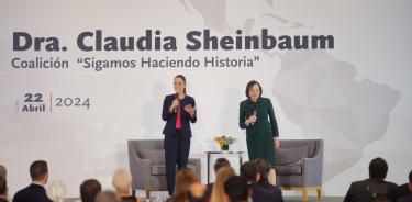 La aspirante presidencial, Claudia Sheinbaum Pardo, durante su encuentro con integrantes de la Council of the Americas