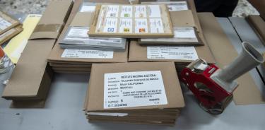 Talleres Gráficos de la Nación entrega al INE, material electoral para los próximos comicios del 2 de junio