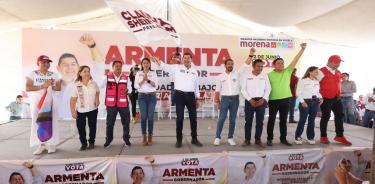 Alejandro Armenta durante un acto de campaña en Coronango/