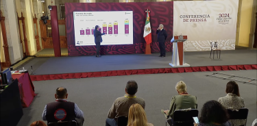 Octavio Romero presentó un amplio informa administrativo de Pemex, en la Matutina.