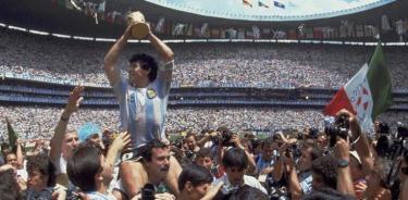 Diego Armando Maradona / X