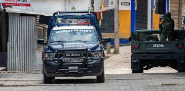 Policías estatales y militares patrullan la comunidad de Tila, municipio de Yajalón, en Chiapas/