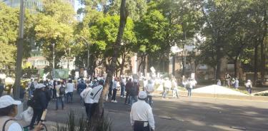 Bloqueo de trabajadores del IMSS