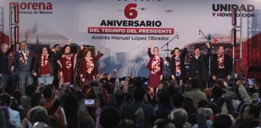 Claudia Sheinbaum Pardo, virtual presidenta electa; Clara Brugada, jefa de Gobierno electa y Mario Delgado encabezaron el evento por el 6to aniversario del triunfo del presidente Andrés Manuel López Obrador que se llevó a cabo en el completo de los pinos