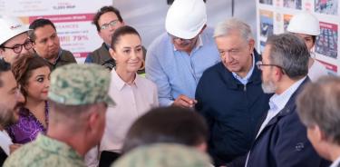 Claudia Sheinbaum y Andrés Manuel López Obrador visitan obras importantes de movilidad en el Valle de México