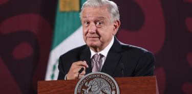 Por primera vez en la historia, EU devuelve a México, dinero decomisado, informó el presidente