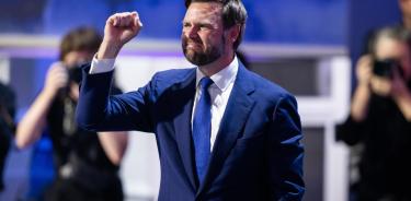 El ya oficial candidato republicano a vicepresidente de EU, JD Vance, la noche de este miércoles en la Convención de Milwaukee