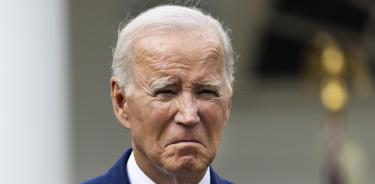 Pese a las presiones desde la cúpula demócrata para que deja la contienda, Joe Biden se aferra a seguir en la campaña