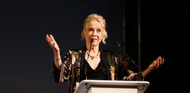 La actriz, escritora y cineasta noruega, Liv Ullmann, pronuncia un discurso durante la gala de inauguración de la 14ª edición de Atlàntida Mallorca Film Fest.