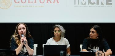 Gabriela Chávez, Jessica Rito y Ana San Vicente del festival de documentales Resistimos