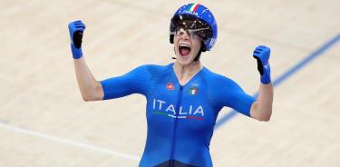 El equipo italiano femenino, compuesto por Elisa Balsamo y Vittoria Guazzini, se ha coronado campeón olímpico de madison en el Velódromo Nacional de Saint Quentin en Yvelines