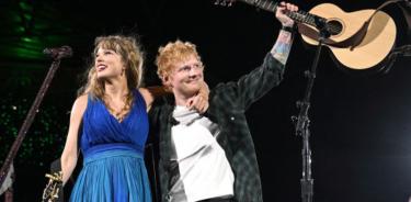 La cantante Taylor Swift y Ed Sheeran en Wembley.