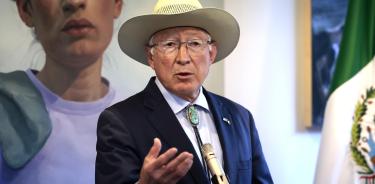 Ken Salazar respaldó algunos puntos de la reforma al Poder Judicial que impulsa el Gobierno mexicano