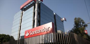 Banco Santander México ha firmado acuerdos con siete estados para apoyar a 8,600 PyMEs y promover la inclusión financiera