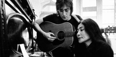 John Lennon y Yoko Ono / X