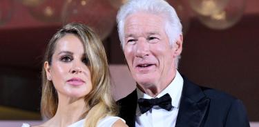 El actor Richard Gere y su esposa Alejandra Silva en la Mostra.