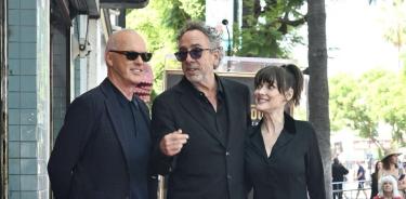 Michael Keaton, Tim Burton y Winona Ryder / X