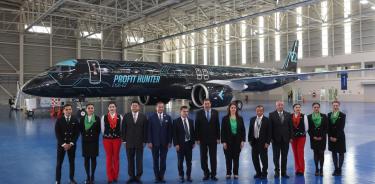 Mexicana de Aviación, al presentar su primera de una veintena de aviones de fabriucación brasileña que conformarán su flotilla/CUARTOSCURO/