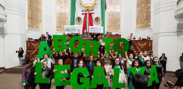 Va Congreso CDMX por despenalización del aborto