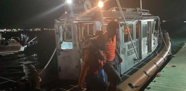Tripulante de embarcación en Yucatán es rescatado